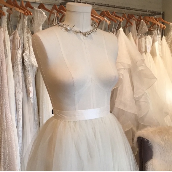 Wedding Prom Tulle Overlay Skirt - Picture 2 of 3